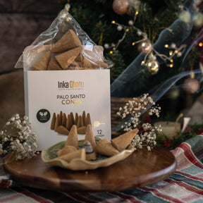 Palo Santo Cones | 12 unidades | Feito à mão